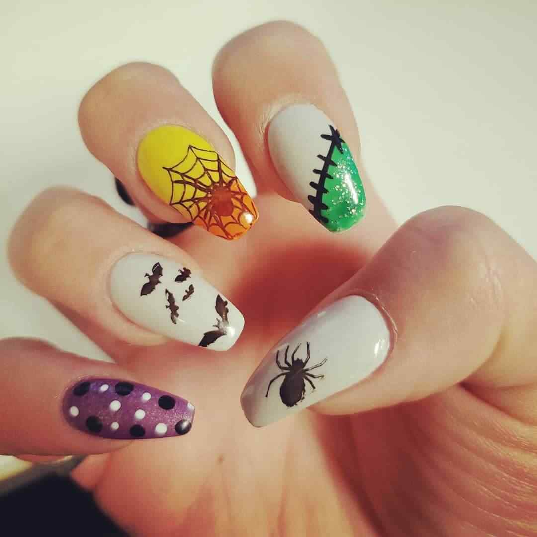 uñas para halloween arañas murcielagos