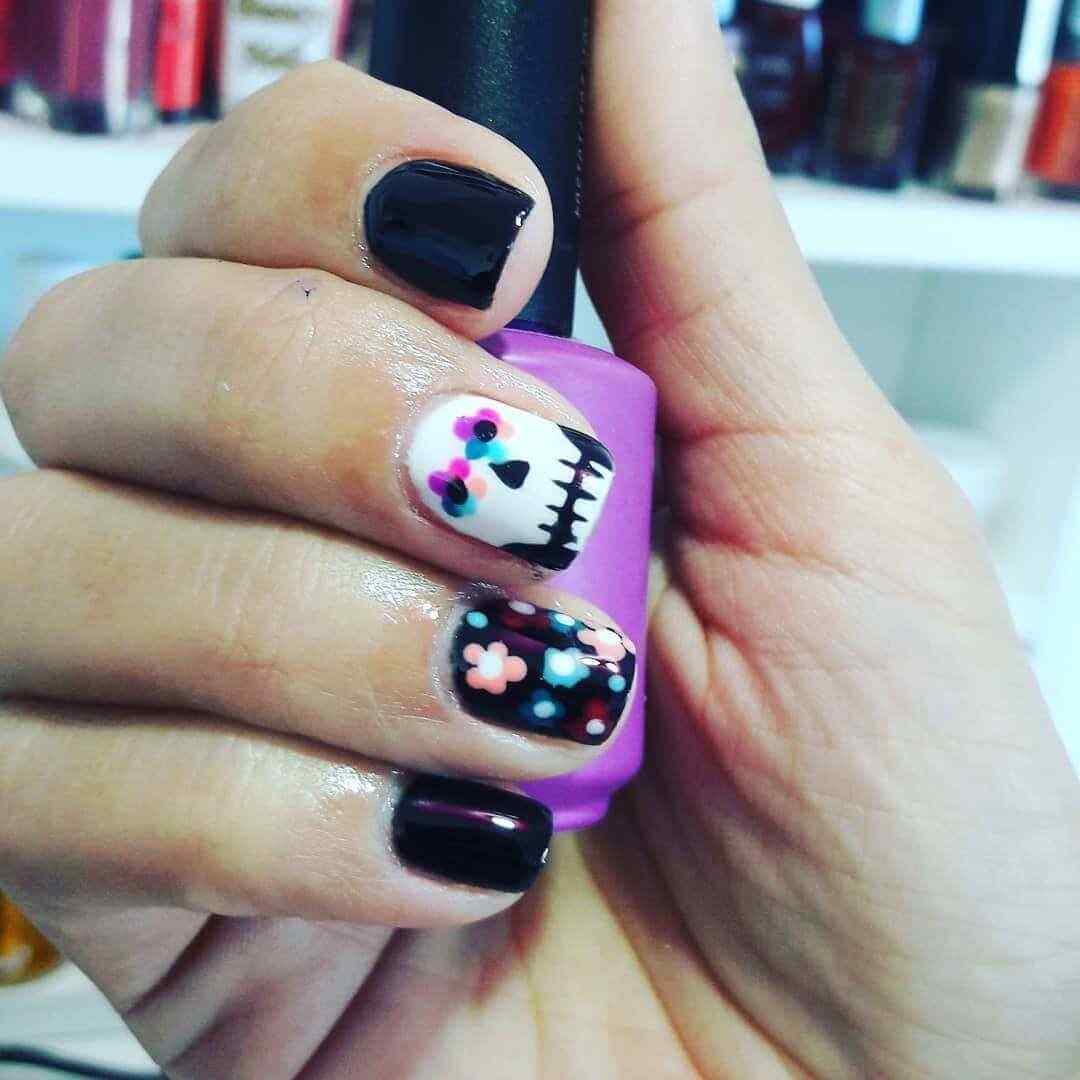 uñas decoradas con catrina