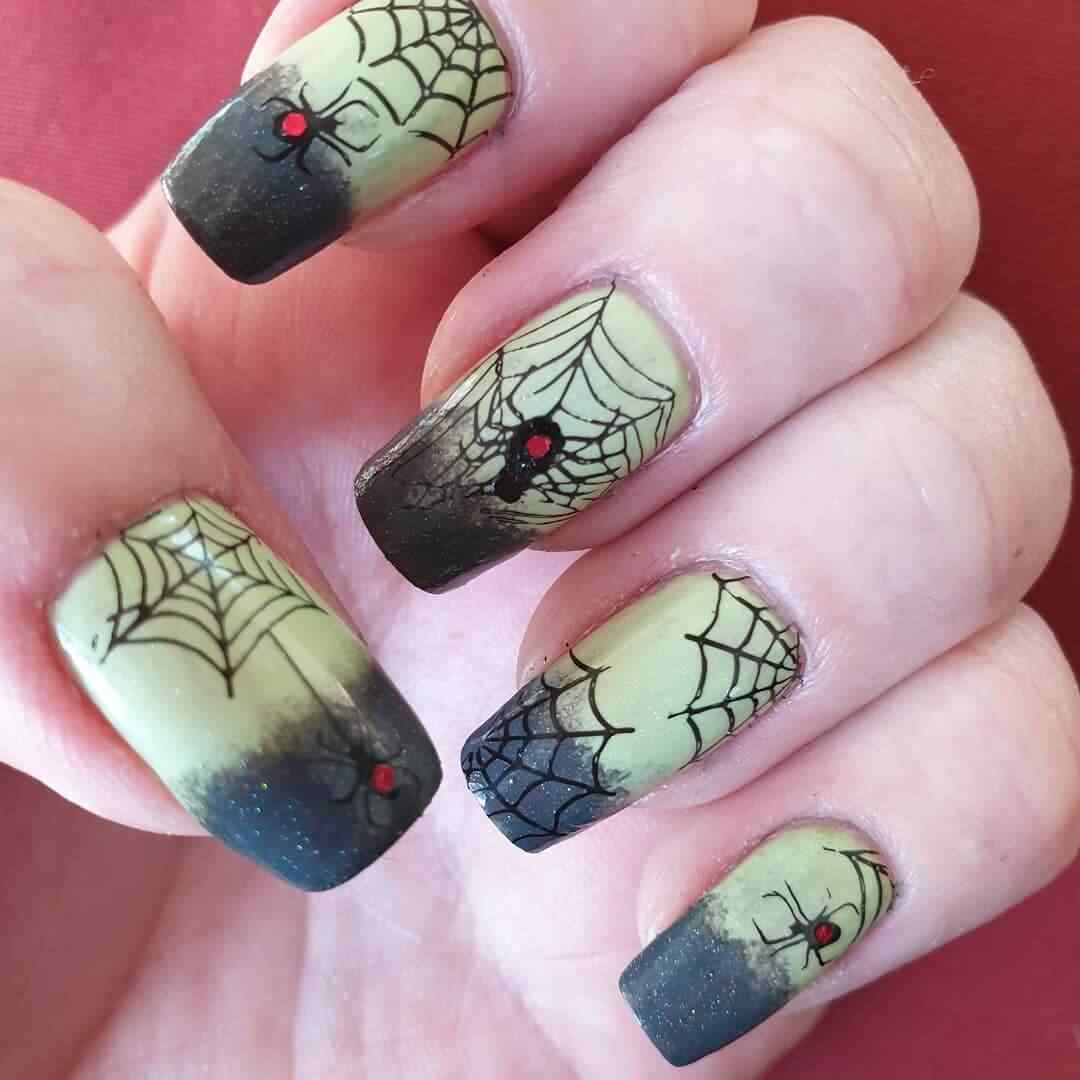 uñas estampadas arañas halloween