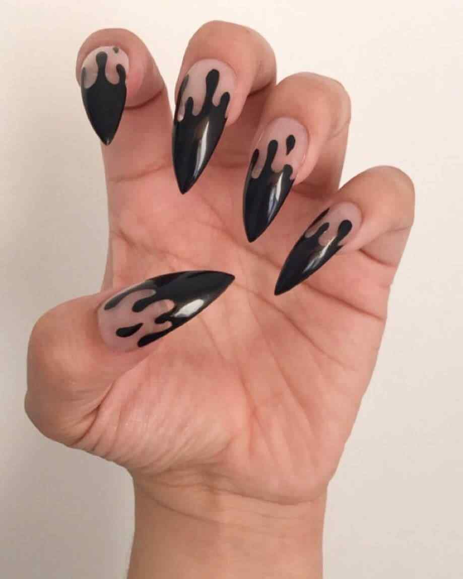 uñas negras de halloween