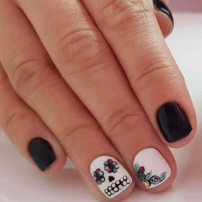 uñas sencillas con catrina